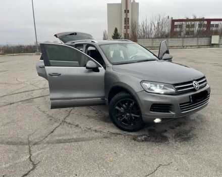 Серый Фольксваген Туарег, объемом двигателя 3.6 л и пробегом 249 тыс. км за 12700 $, фото 14 на Automoto.ua