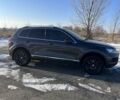 Сірий Фольксваген Туарег, об'ємом двигуна 3 л та пробігом 381 тис. км за 17000 $, фото 37 на Automoto.ua