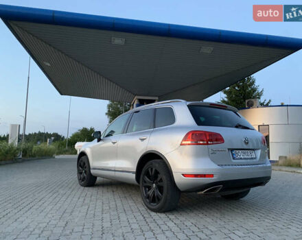 Сірий Фольксваген Туарег, об'ємом двигуна 2.97 л та пробігом 211 тис. км за 20299 $, фото 4 на Automoto.ua