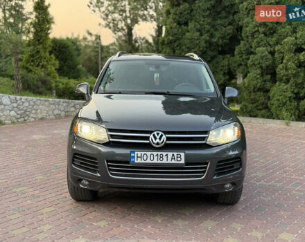 Сірий Фольксваген Туарег, об'ємом двигуна 2.97 л та пробігом 250 тис. км за 18500 $, фото 1 на Automoto.ua