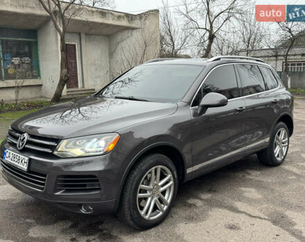 Серый Фольксваген Туарег, объемом двигателя 3 л и пробегом 260 тыс. км за 16700 $, фото 15 на Automoto.ua
