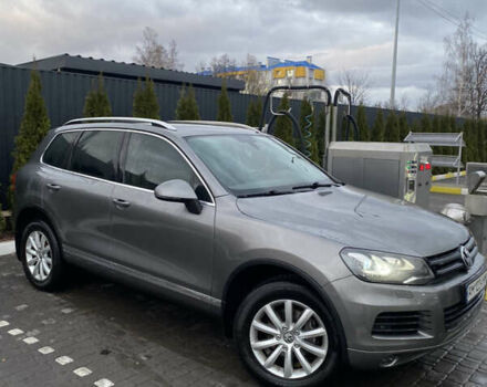 Серый Фольксваген Туарег, объемом двигателя 2.97 л и пробегом 257 тыс. км за 15500 $, фото 8 на Automoto.ua