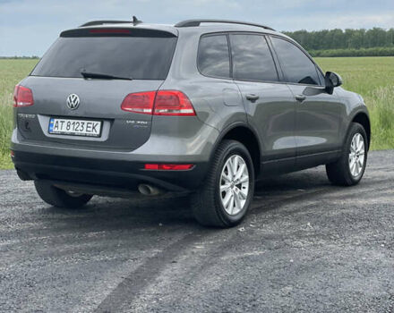 Сірий Фольксваген Туарег, об'ємом двигуна 3 л та пробігом 207 тис. км за 21500 $, фото 11 на Automoto.ua