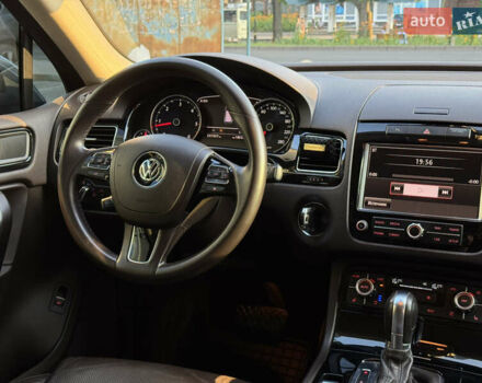 Сірий Фольксваген Туарег, об'ємом двигуна 2.97 л та пробігом 238 тис. км за 18300 $, фото 59 на Automoto.ua