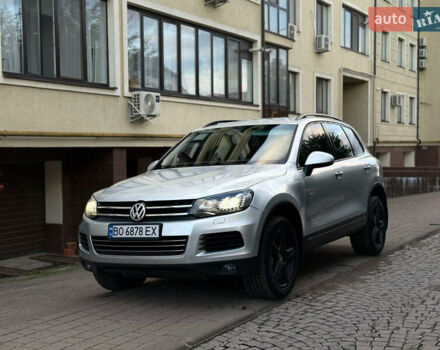Серый Фольксваген Туарег, объемом двигателя 2.97 л и пробегом 360 тыс. км за 14900 $, фото 3 на Automoto.ua