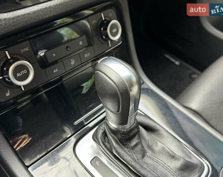 Сірий Фольксваген Туарег, об'ємом двигуна 3 л та пробігом 260 тис. км за 16700 $, фото 87 на Automoto.ua