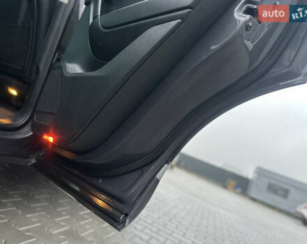 Сірий Фольксваген Туарег, об'ємом двигуна 3 л та пробігом 298 тис. км за 18500 $, фото 95 на Automoto.ua