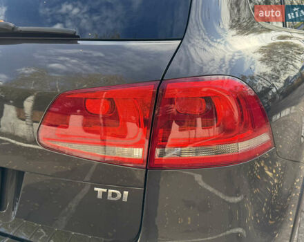 Сірий Фольксваген Туарег, об'ємом двигуна 3 л та пробігом 260 тис. км за 16700 $, фото 27 на Automoto.ua