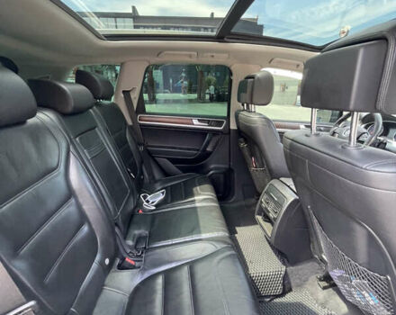 Сірий Фольксваген Туарег, об'ємом двигуна 3.6 л та пробігом 241 тис. км за 14600 $, фото 2 на Automoto.ua