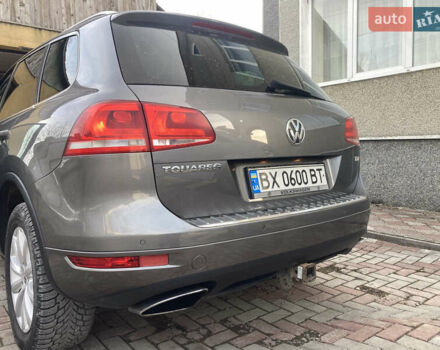 Сірий Фольксваген Туарег, об'ємом двигуна 2.97 л та пробігом 260 тис. км за 20915 $, фото 7 на Automoto.ua
