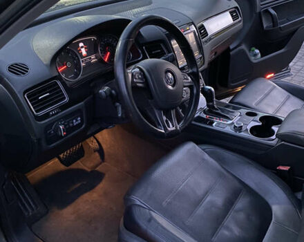 Серый Фольксваген Туарег, объемом двигателя 2.97 л и пробегом 257 тыс. км за 15500 $, фото 15 на Automoto.ua