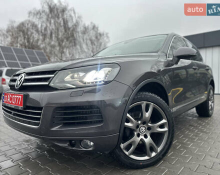 Сірий Фольксваген Туарег, об'ємом двигуна 3 л та пробігом 298 тис. км за 18500 $, фото 42 на Automoto.ua