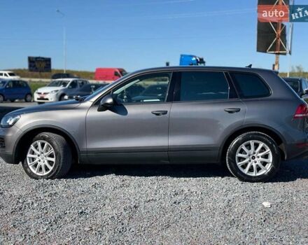 Серый Фольксваген Туарег, объемом двигателя 3 л и пробегом 294 тыс. км за 17890 $, фото 21 на Automoto.ua