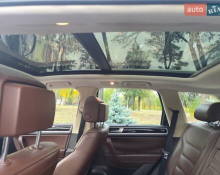 Серый Фольксваген Туарег, объемом двигателя 3.6 л и пробегом 192 тыс. км за 14900 $, фото 16 на Automoto.ua