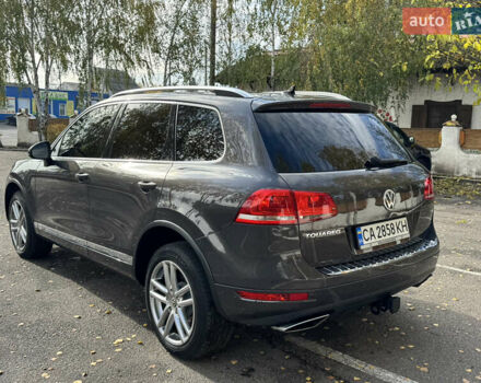 Сірий Фольксваген Туарег, об'ємом двигуна 3 л та пробігом 260 тис. км за 16700 $, фото 11 на Automoto.ua