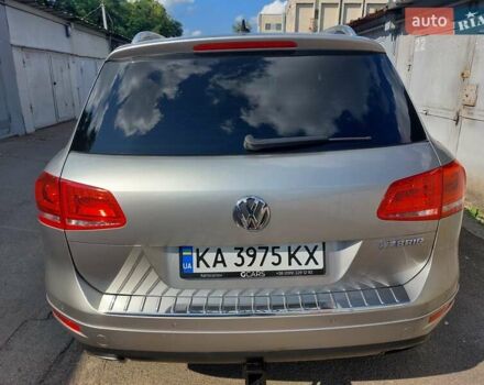 Сірий Фольксваген Туарег, об'ємом двигуна 3 л та пробігом 154 тис. км за 15800 $, фото 6 на Automoto.ua