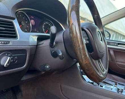 Серый Фольксваген Туарег, объемом двигателя 3.6 л и пробегом 196 тыс. км за 15999 $, фото 13 на Automoto.ua