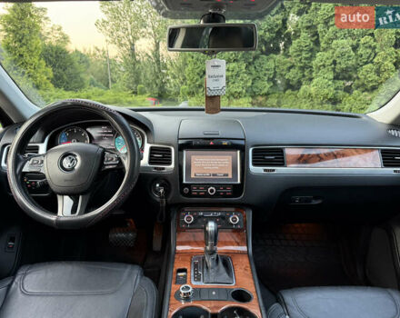 Сірий Фольксваген Туарег, об'ємом двигуна 2.97 л та пробігом 250 тис. км за 18500 $, фото 17 на Automoto.ua