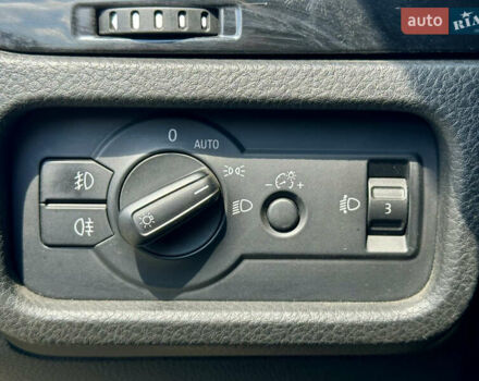 Серый Фольксваген Туарег, объемом двигателя 3 л и пробегом 226 тыс. км за 15490 $, фото 29 на Automoto.ua