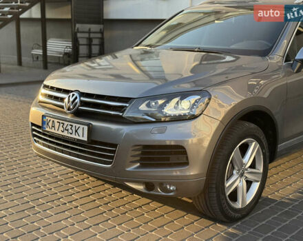 Сірий Фольксваген Туарег, об'ємом двигуна 2.97 л та пробігом 238 тис. км за 18300 $, фото 65 на Automoto.ua