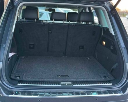 Серый Фольксваген Туарег, объемом двигателя 3 л и пробегом 296 тыс. км за 14490 $, фото 14 на Automoto.ua