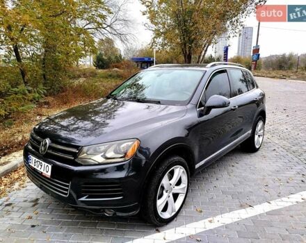 Серый Фольксваген Туарег, объемом двигателя 3 л и пробегом 255 тыс. км за 13500 $, фото 10 на Automoto.ua