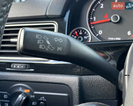 Серый Фольксваген Туарег, объемом двигателя 3 л и пробегом 260 тыс. км за 18899 $, фото 53 на Automoto.ua