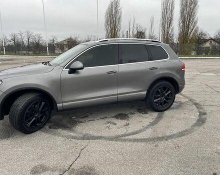 Серый Фольксваген Туарег, объемом двигателя 3.6 л и пробегом 249 тыс. км за 12700 $, фото 8 на Automoto.ua