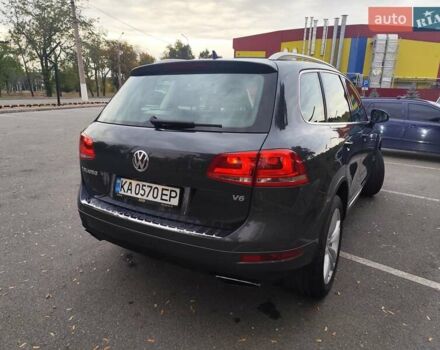 Серый Фольксваген Туарег, объемом двигателя 3.6 л и пробегом 192 тыс. км за 14900 $, фото 3 на Automoto.ua