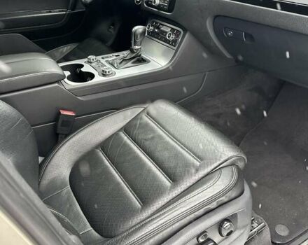 Серый Фольксваген Туарег, объемом двигателя 3 л и пробегом 190 тыс. км за 22700 $, фото 10 на Automoto.ua