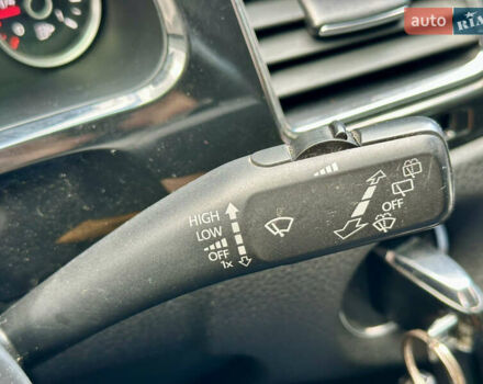 Серый Фольксваген Туарег, объемом двигателя 3 л и пробегом 226 тыс. км за 15490 $, фото 62 на Automoto.ua