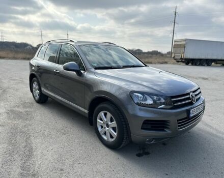 Серый Фольксваген Туарег, объемом двигателя 3 л и пробегом 225 тыс. км за 20000 $, фото 8 на Automoto.ua
