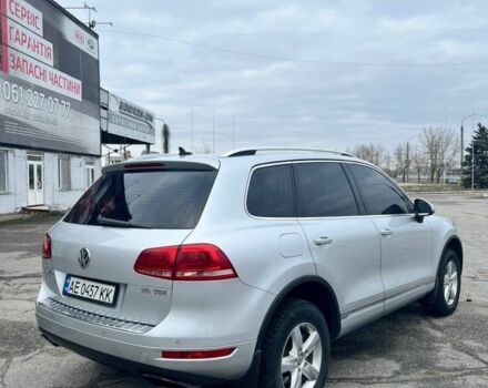 Серый Фольксваген Туарег, объемом двигателя 3 л и пробегом 290 тыс. км за 17999 $, фото 6 на Automoto.ua