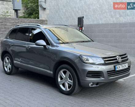 Сірий Фольксваген Туарег, об'ємом двигуна 2.97 л та пробігом 238 тис. км за 18300 $, фото 11 на Automoto.ua