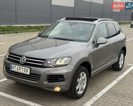 Сірий Фольксваген Туарег, об'ємом двигуна 3 л та пробігом 260 тис. км за 18700 $, фото 49 на Automoto.ua