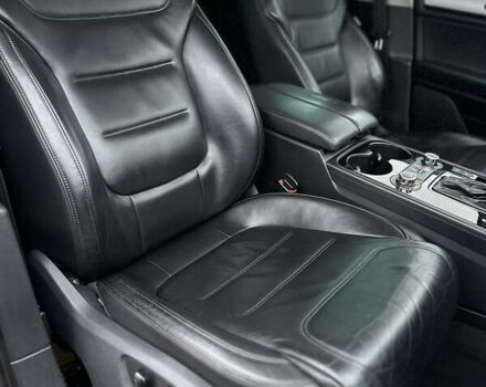 Сірий Фольксваген Туарег, об'ємом двигуна 3 л та пробігом 298 тис. км за 18500 $, фото 107 на Automoto.ua