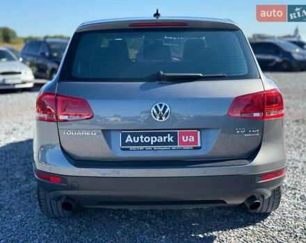 Серый Фольксваген Туарег, объемом двигателя 3 л и пробегом 294 тыс. км за 17890 $, фото 6 на Automoto.ua