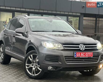 Сірий Фольксваген Туарег, об'ємом двигуна 3 л та пробігом 298 тис. км за 18500 $, фото 58 на Automoto.ua