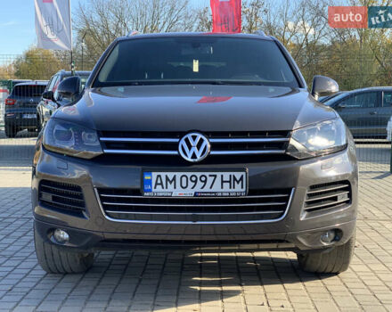 Серый Фольксваген Туарег, объемом двигателя 3 л и пробегом 260 тыс. км за 18899 $, фото 3 на Automoto.ua