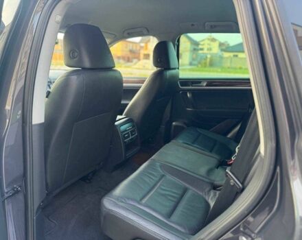 Серый Фольксваген Туарег, объемом двигателя 3 л и пробегом 189 тыс. км за 21500 $, фото 8 на Automoto.ua