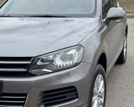 Серый Фольксваген Туарег, объемом двигателя 2.97 л и пробегом 360 тыс. км за 17500 $, фото 18 на Automoto.ua
