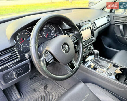 Сірий Фольксваген Туарег, об'ємом двигуна 3.6 л та пробігом 264 тис. км за 13900 $, фото 24 на Automoto.ua