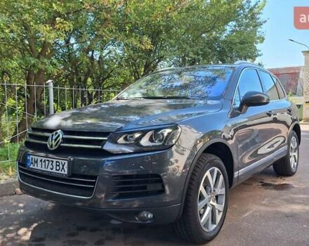 Серый Фольксваген Туарег, объемом двигателя 3 л и пробегом 235 тыс. км за 25000 $, фото 1 на Automoto.ua