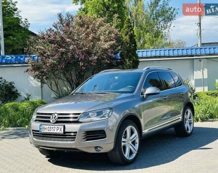 Серый Фольксваген Туарег, объемом двигателя 2.97 л и пробегом 179 тыс. км за 16900 $, фото 5 на Automoto.ua