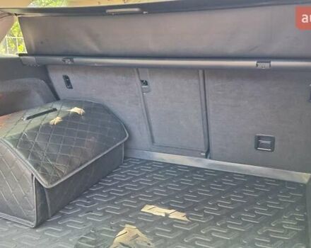 Серый Фольксваген Туарег, объемом двигателя 3 л и пробегом 235 тыс. км за 25000 $, фото 21 на Automoto.ua