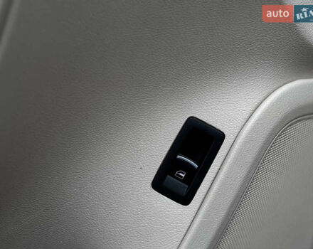 Сірий Фольксваген Туарег, об'ємом двигуна 2.97 л та пробігом 250 тис. км за 21500 $, фото 8 на Automoto.ua