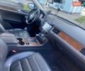 Сірий Фольксваген Туарег, об'ємом двигуна 2.97 л та пробігом 286 тис. км за 18700 $, фото 2 на Automoto.ua