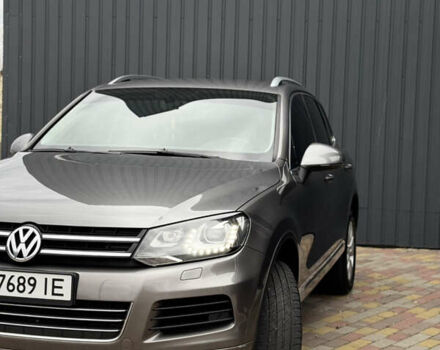 Серый Фольксваген Туарег, объемом двигателя 2.97 л и пробегом 360 тыс. км за 17500 $, фото 10 на Automoto.ua