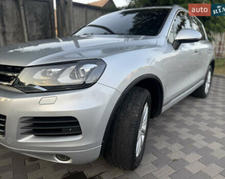 Серый Фольксваген Туарег, объемом двигателя 2.97 л и пробегом 340 тыс. км за 15900 $, фото 17 на Automoto.ua