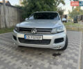 Серый Фольксваген Туарег, объемом двигателя 2.97 л и пробегом 340 тыс. км за 15900 $, фото 4 на Automoto.ua